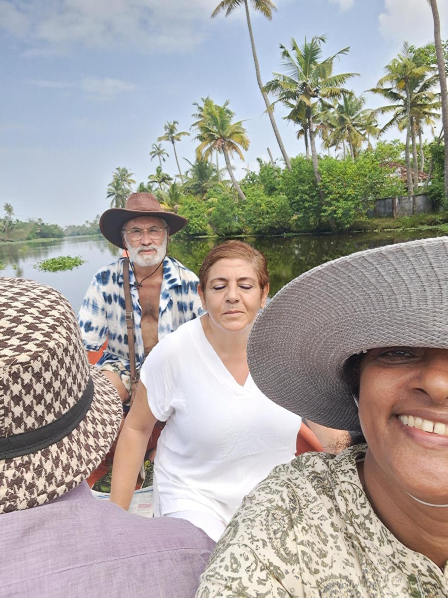 Marari Bethsaida Homestay Shertallai Exteriör bild